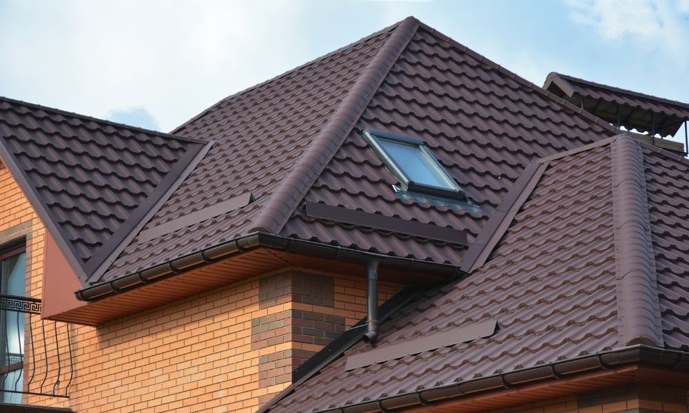 Stone-Coated Steel vs. Metal Roofs: What’s the Difference?